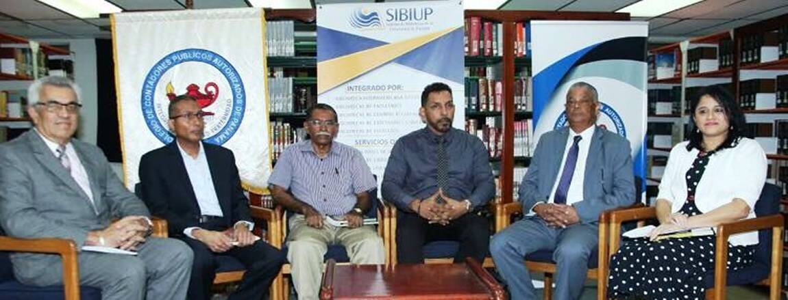 Conversatorio 'Aportes de los C.P.A. a la Literatura Panamea', Colegio de Contadores Pblicos de Panam y Universidad de Panam - Biblioteca Simn Bolvar.